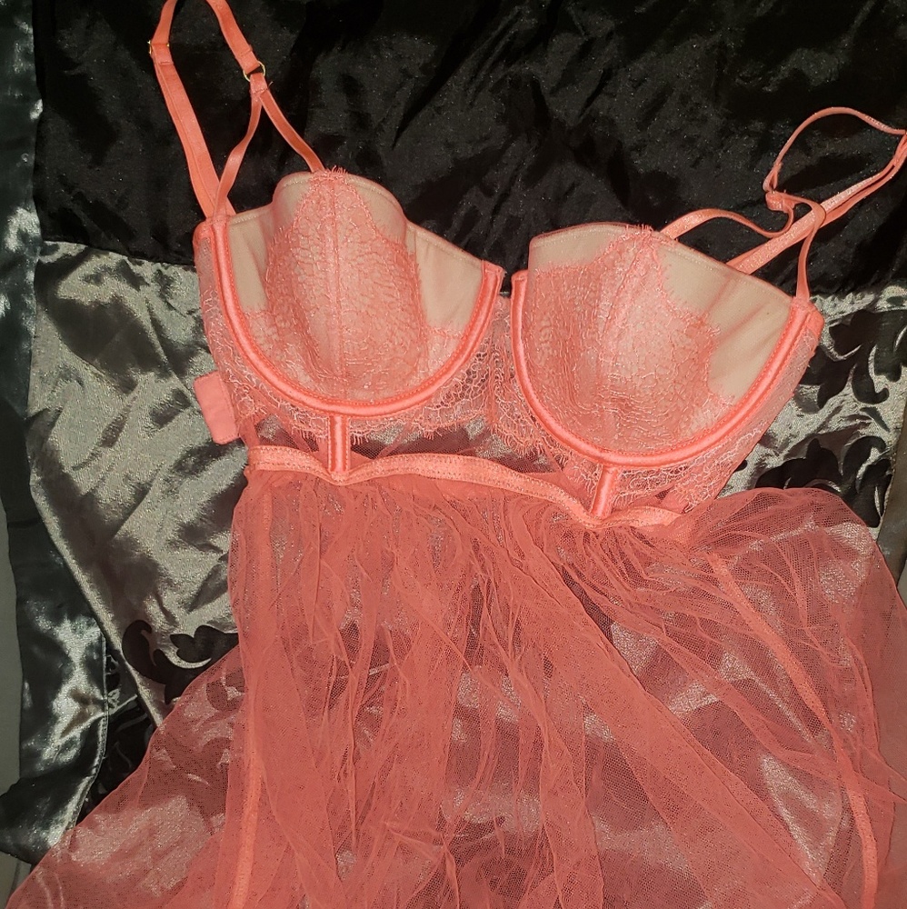 Beautiful peach victoria secret babydoll 34c